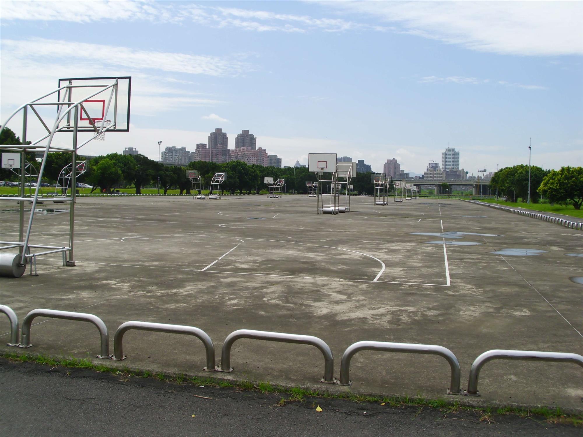 荷花公園籃球場