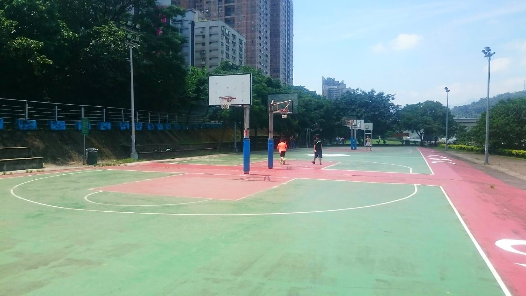 親情籃球場