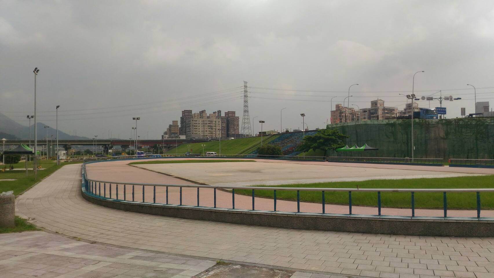 追風競速溜冰場